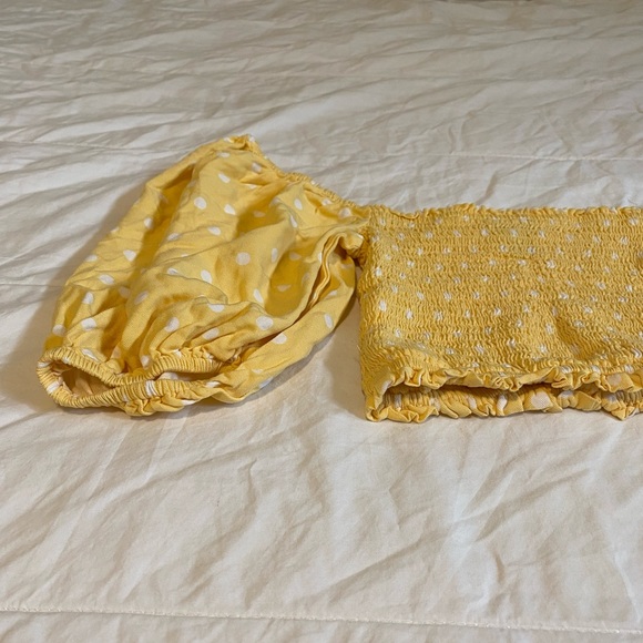 Forever 21 Yellow Polka Dot Top - Picture 8 of 9